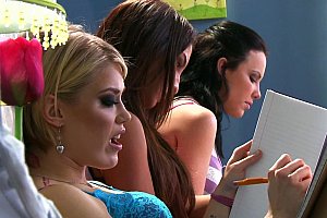 不知火舞被c🔞黄㊙️动漫❌ Porn