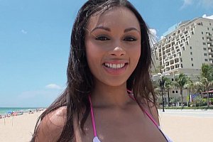 中国少妇性xxxxhd6 Porn